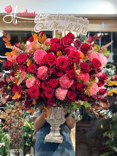 Bình hoa chúc mừng sang trọng Phú Quý