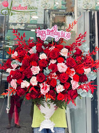 Bình hoa hồng Ecuador - Gắn kết một đời