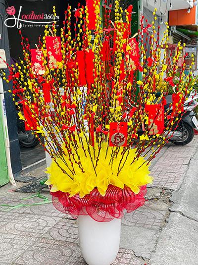 Bình hoa nụ tầm xuân - Năm mới phát tài