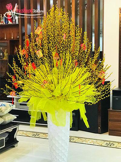 Bình hoa nụ tầm xuân - Tiền vô như nước