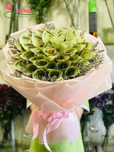 Bó hoa bằng tiền - Niềm vui bất ngờ