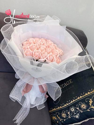 Bó hoa hồng sáp - Mối tình hồng