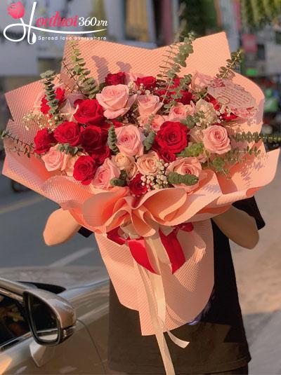 Bó hoa hồng xinh - Chiều hoàng hôn