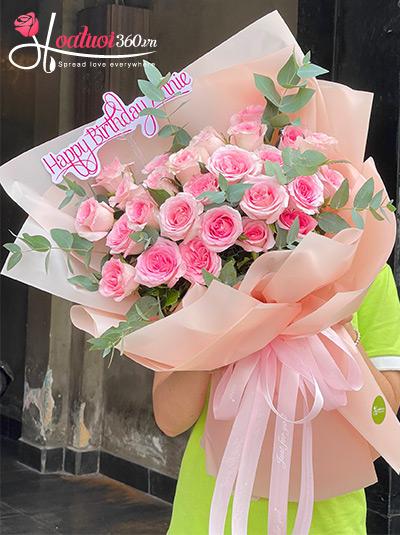 Bó hoa hồng xinh - Kẹo ngọt và em