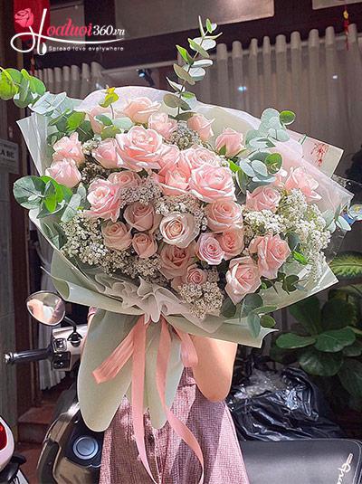 Bó hoa hồng xinh - Yêu thương đong đầy
