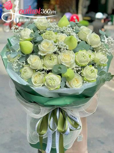 Bó hoa sen trắng - Vẻ đẹp thanh tao