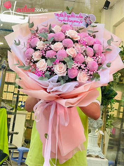 Bó hoa sinh nhật - Nắm chặt tay nhau