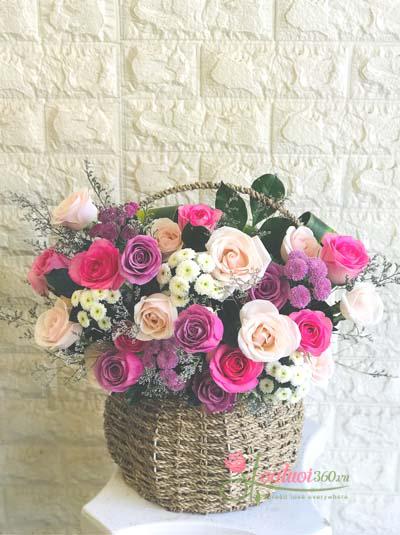 Giỏ hoa xinh xắn tặng người thân