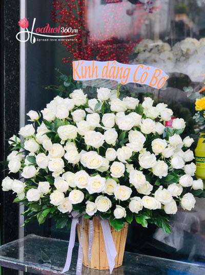 Hoa hộp gỗ - Thanh lịch