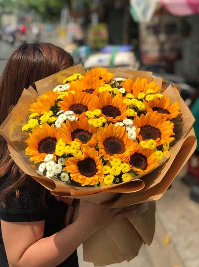 HSN  - Ngày lung linh