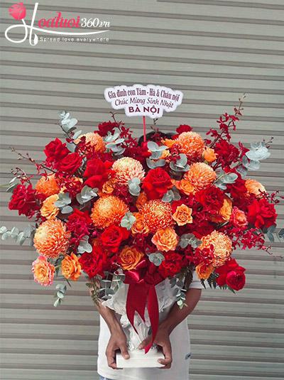 Hộp hoa chúc mừng - Cuộc đời rực rỡ