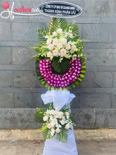 Kệ hoa chia buồn - Nỗi buồn không tên