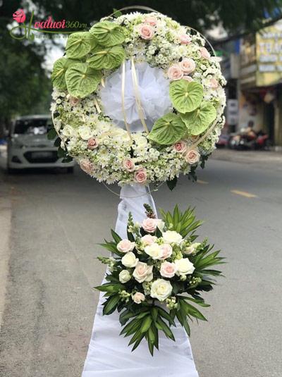 Vòng hoa chia buồn - Phút vô thường