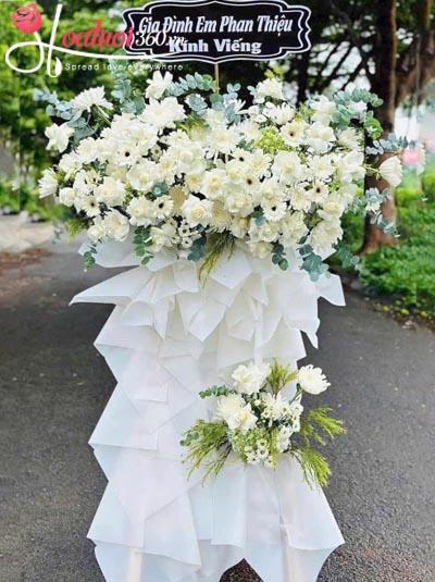 Kệ hoa chia buồn - Vĩnh biệt sau cuối