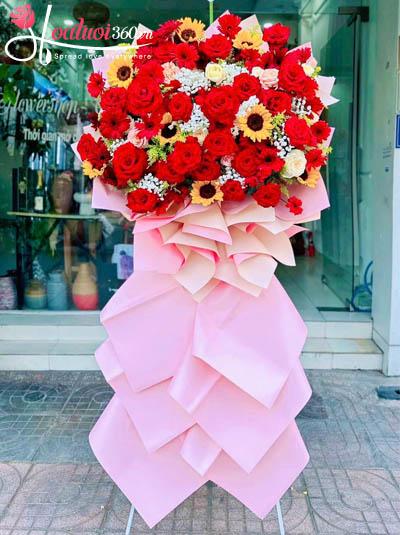 Kệ hoa khai trương - Ăn nên làm ra