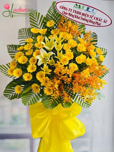 Kệ hoa khai trương - Đại thắng lợi