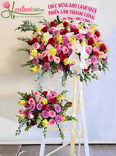 Kệ hoa khai trương - Thành công vạn sự