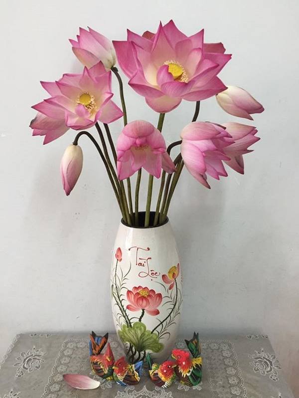 Hoa sen cúng rằm tháng 8 cầu bình an