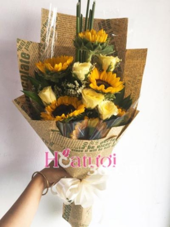 Bó hoa - Người đưa đò