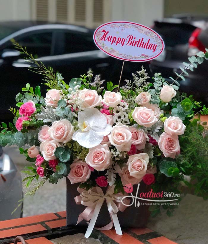 Lẵng hoa hồng mừng sinh nhật đẹp nhất thế giới 