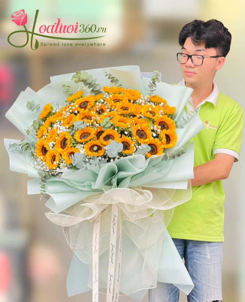 Vì sao nên tặng hoa chúc mừng bảo vệ luận văn