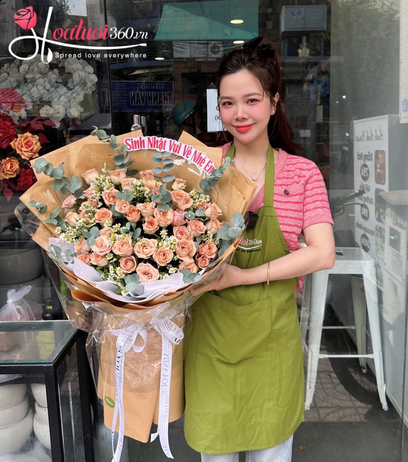 Bó hoa hồng tone nude