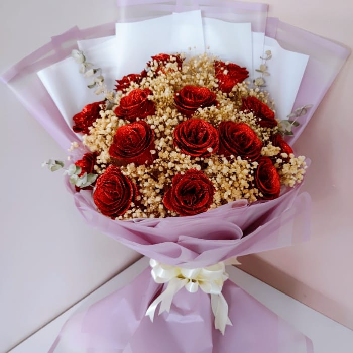 Bó hoa sáp nhũ kim tuyến 15 bông có giá 300K