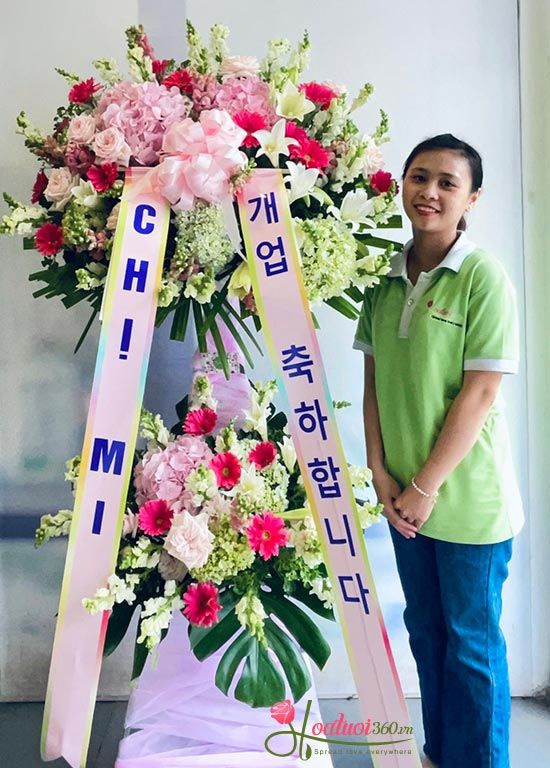 Kệ hoa 2 tầng mừng khai trương Hàn Quốc màu pastel