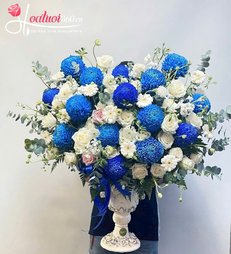 Lẵng hoa chúc mừng lễ khởi công tone xanh dương