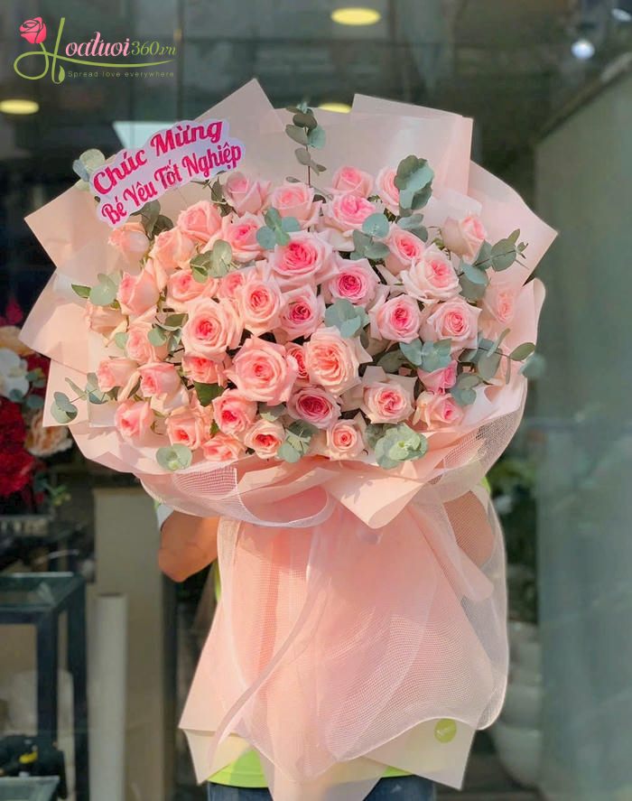 Ý nghĩa của bó hoa chúc mừng tốt nghiệp