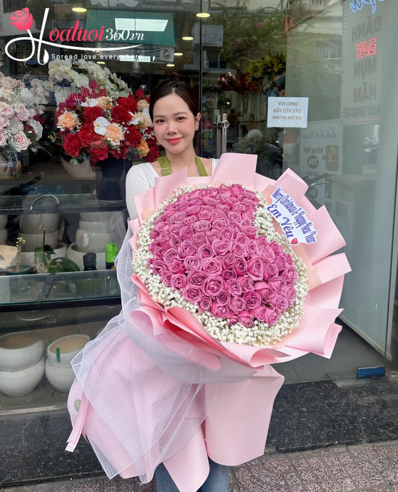 Ý nghĩa hoa hồng tím trong tình yêu