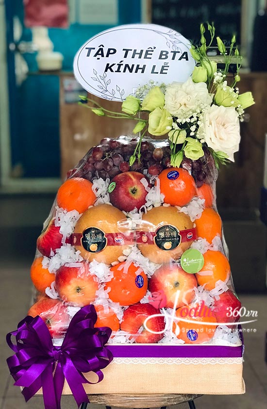 Giỏ trái cây - Kính lễ phương xa 
