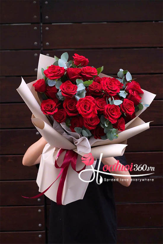 Bó hoa hồng đỏ - Vẫn mãi yêu em