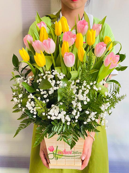 Hộp hoa tulip xinh - Hàng vạn điều ước