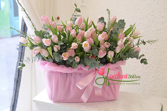 Giỏ hoa tulip hồng - Nhớ về nhau