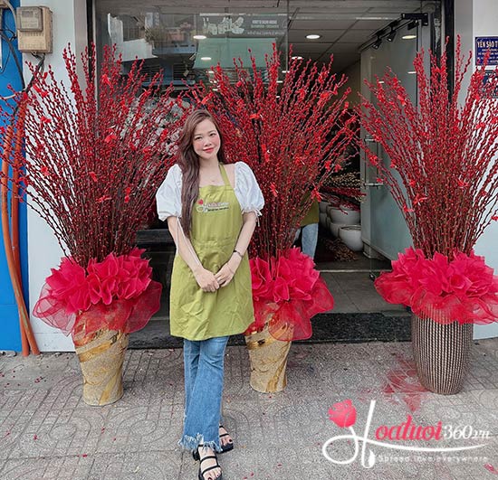 Bình hoa nụ tầm xuân - Tân niên cát tường