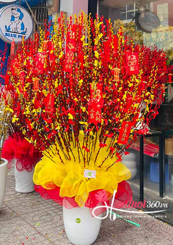 Bình hoa nụ tầm xuân - Vạn sự phát tài