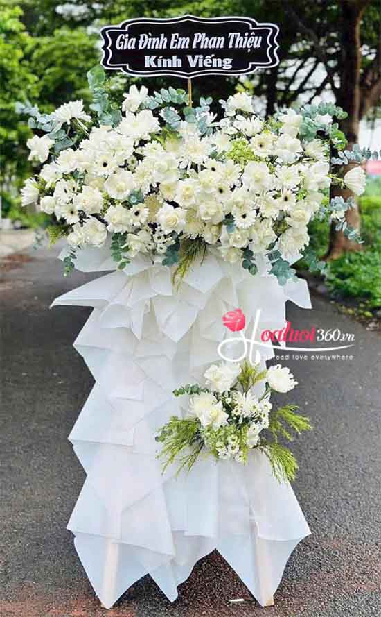 Kệ hoa chia buồn - Vĩnh biệt sau cuối