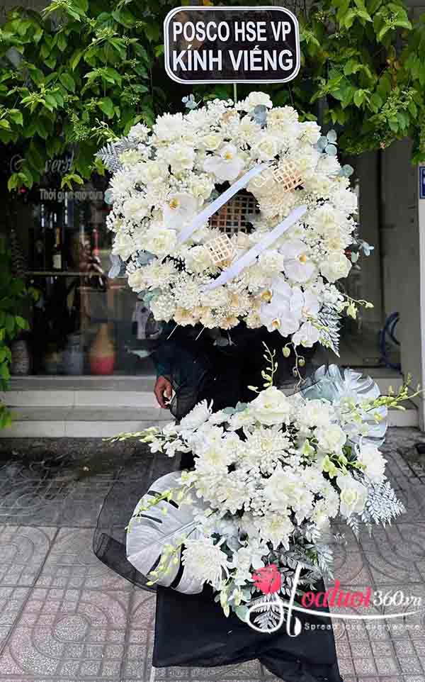 Kệ hoa chia buồn - Về chốn an yên