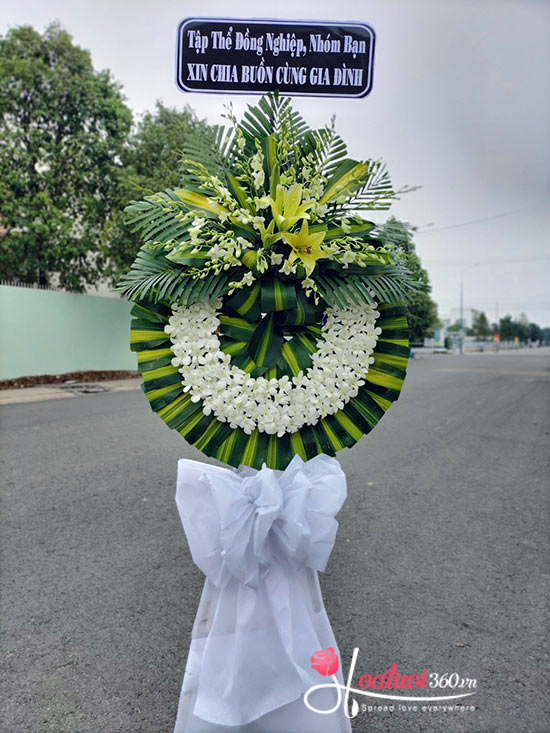 Kệ hoa chia buồn - Nỗi niềm thương nhớ