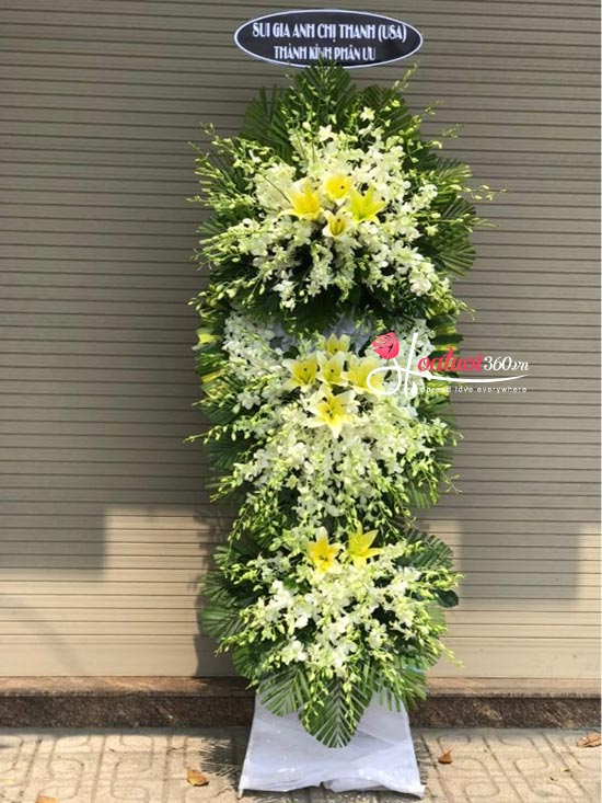 Kệ hoa chia buồn - Vùng trời bình yên