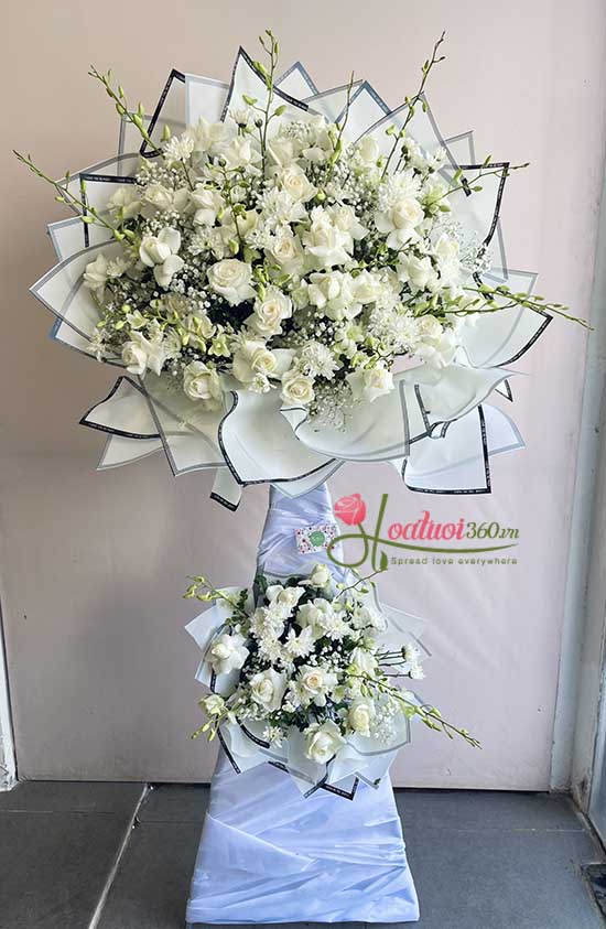 Kệ hoa chia buồn - Tiễn người đi