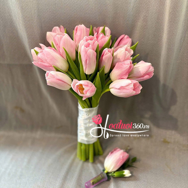 Bó hoa cưới Tulip - Ngày chung đôi