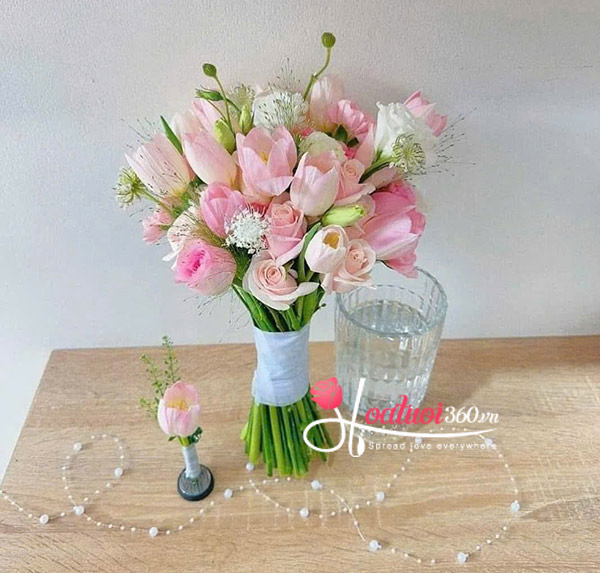 Bó hoa cưới Tulip - Yêu thương suốt kiếp