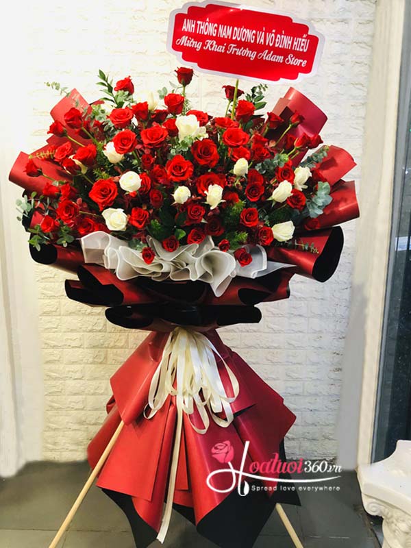 Kệ hoa khai trương - Đam mê dẫn lối