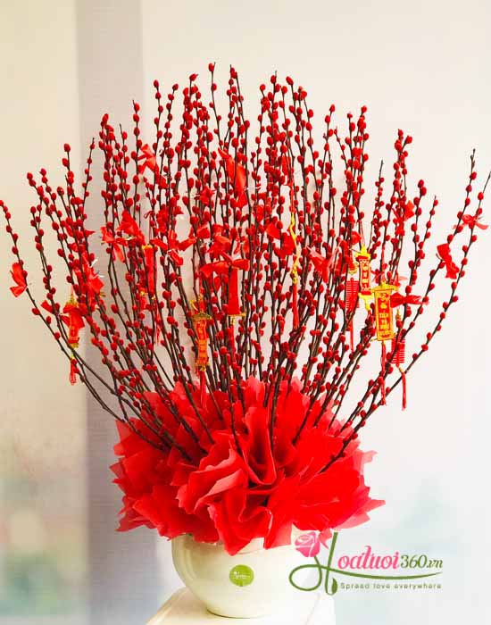 Bình tầm xuân đỏ - Rộn ràng đón xuân