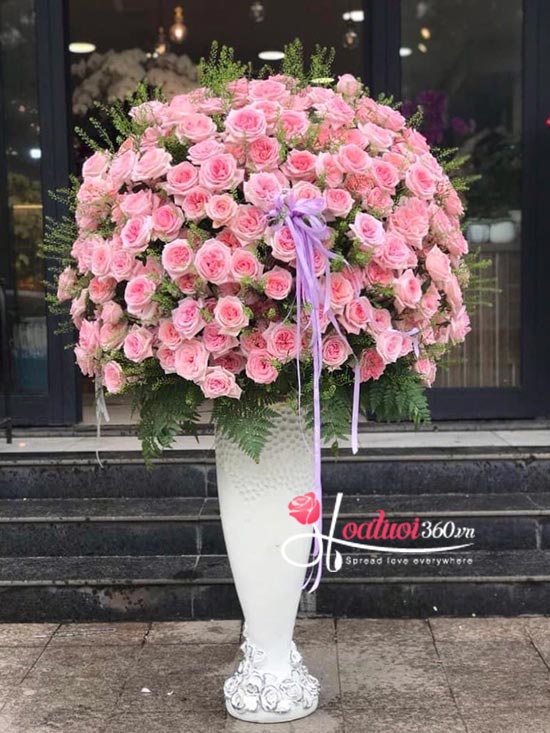 Bình hoa chúc mừng - Hạnh phúc ngọt ngào