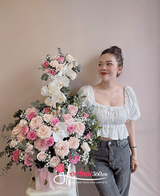 Hộp hoa chúc mừng - Ngày hạnh phúc nhất