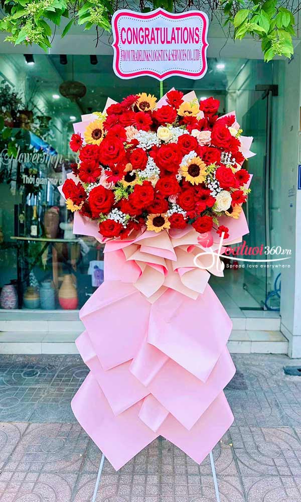 Kệ hoa khai trương - Ăn nên làm ra