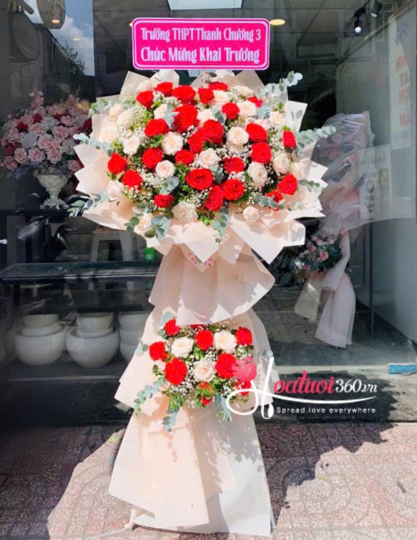 Kệ hoa khai trương - Phát triển vươn xa